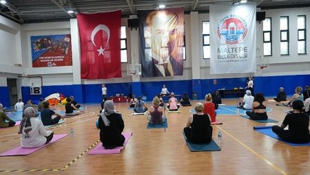 Maltepeli Kadınlara Ücretsiz Yoga Desteği