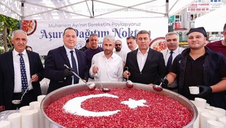 Manisa Büyükşehir’den Muharrem Ayında 20 Bin Kişiye Aşure İkramı