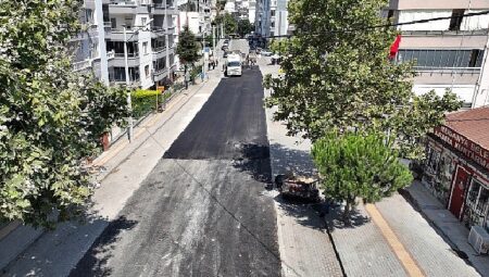 Mudanya Belediyesi Düğmeye Bastı: İlçe Genelinde Yol Çalışması Başladı
