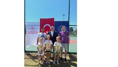 Osmangazi Belediyespor Teniste Gururlandırdı