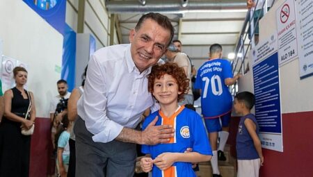 Tabletler rafa, çocuklar sahaya!