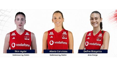 Üsküdar Üniversiteli Filenin Sultanları zirvede!