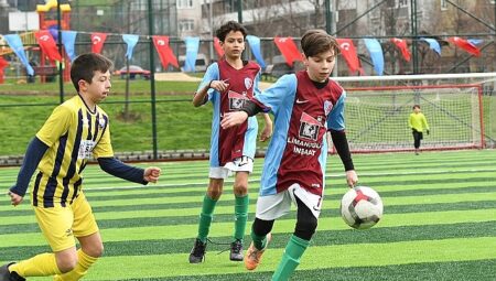 Yaz Spor Okulları 19 Branşta Eğitim Veriyor