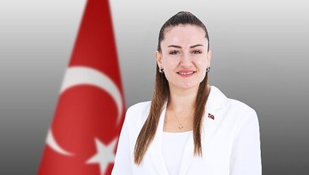 Antalya Büyükşehir Belediyesi Başkan Vekili Büşra Özdemir’den 30 Ağustos Zafer Bayramı Mesajı