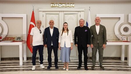 Başkan Vekili Büşra Özdemir Alanyaspor yönetimini ağırladı