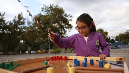 Çankaya Parklarında Ahşap Oyunlarla Eğlence Başladı