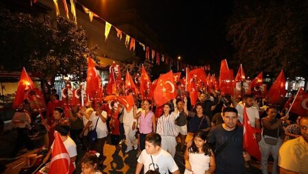 Efes Selçuk’ta Zafer Bayramı, Fener Alayı ve Eliz Band Konseriyle Kutlanacak
