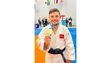 Kağıtspor’da başarı rüzgârı dinmiyor