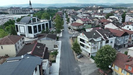 Kartepe’de yollar yenilendi, ulaşım rahatladı