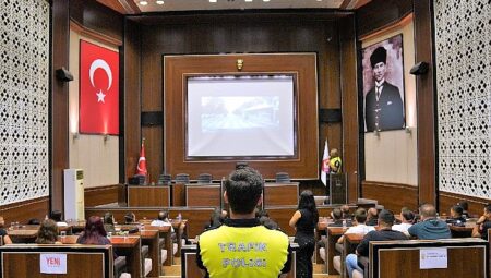Keçiören Belediyesi personeline Trafik Güvenliği ve Güvenli Sürüş Eğitimi
