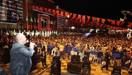 Keçiören’de 30 Ağustos coşkusu meydanlara sığmadı