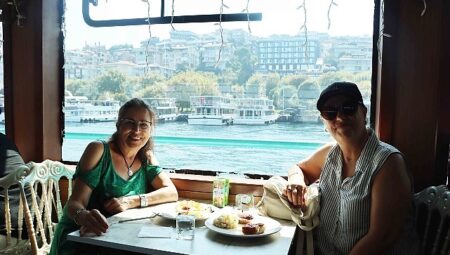 Maltepeli kadınlar Boğaz turunda bir araya geldi