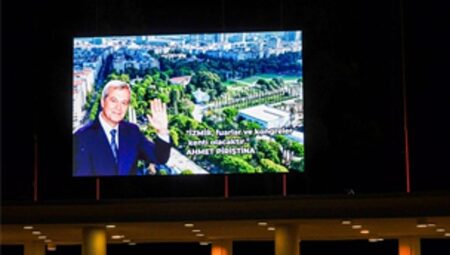 Piriştina’nın sözü artık LED ekranda yaşatılacak
