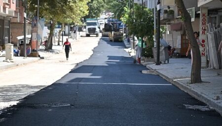 Soma Turgutalp Mahallesi Tarihinde İlk Kez Sıcak Asfaltla Buluşuyor
