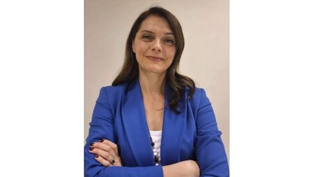 Alzheimer’da erken tanı, hasta kadar bakım veren için de önemli!