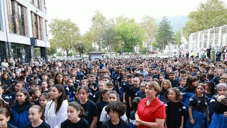 Başkan Aydın Öğrencilerin İlk Gün Heyecanını Paylaştı