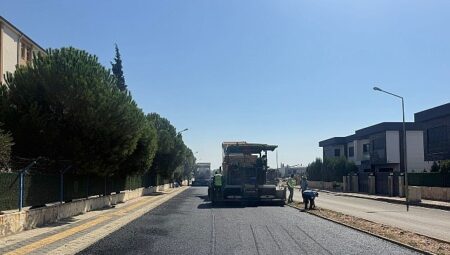Başkan Çerçioğlu’ndan 17 İlçede Eş Zamanlı Yol Yapım ve Yenileme Çalışmaları