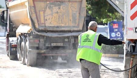 Başkan Çerçioğlu’nun Öncülüğünde Söke’de Yol Yenileme ve Altyapı Çalışmaları Eş Zamanlı Sürdürülüyor