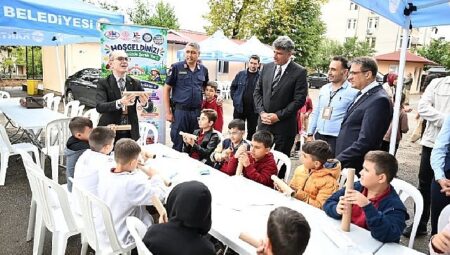 Başkan Kocaman, Derbent’te Çocukların Bilim Heyecanına Ortak Oldu