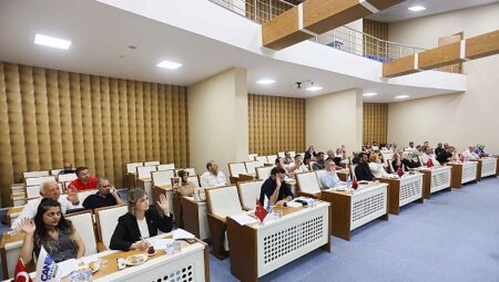 Başkan Sandıkçı: “Canik’imizden üniversiteyi kazanan tüm öğrencilerimize burs desteği sağlıyoruz”