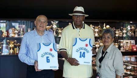 Eczacıbaşı Spor Kulübü, 60. yılında basketbol efsanelerini yeni evinde ağırladı