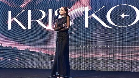 Elektrikli araç lansmanında Kris Kolls sürprizi!