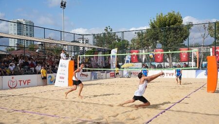 Kadıköy’de Plaj Voleybolu Heyecanı Sona Erdi