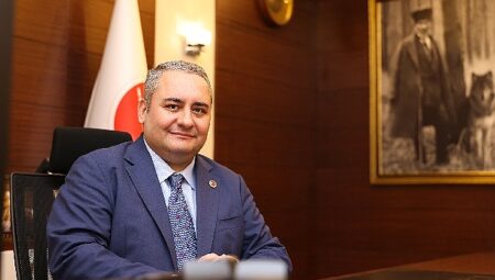 Keçiören Belediyesi Kariyer Ofisi 82 kişiyi daha yeni işine kavuşturdu