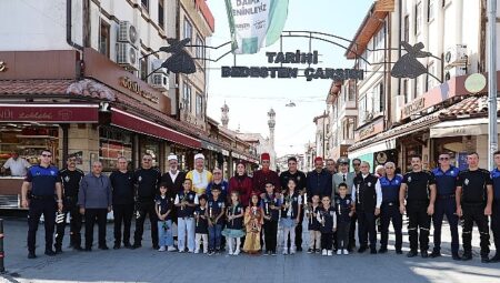 Konya Büyükşehir Zabıtası’ndan Esnafa Zabıta Haftası’nda Anlamlı Ziyaret