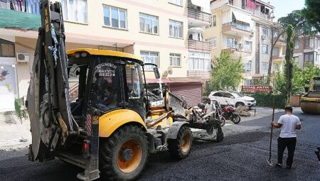 Maltepe’de asfalt yenileme çalışmaları devam ediyor