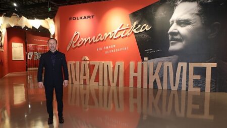 Nâzım Hikmet’in En Kapsamlı Sergisi “Romantika” İzmir’de Açıldı