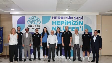 Nilüfer Belediyesporlu milli sporculara Başkan Şadi Özdemir’den tebrik