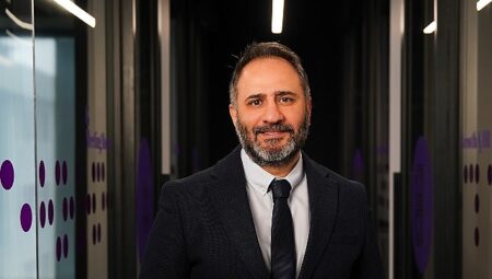 Sonbaharda iş yerlerinde de yaprak dökümü yaşanıyor