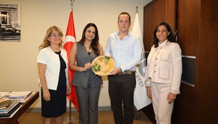 Türk Kuru Meyve Sektöründen Hindistan’a Ticaret Atağı