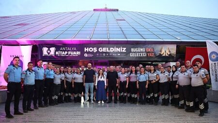 16. Antalya Kitap Fuarı’nı 1 Milyon 173 Bin 627 Kişi Ziyaret Etti