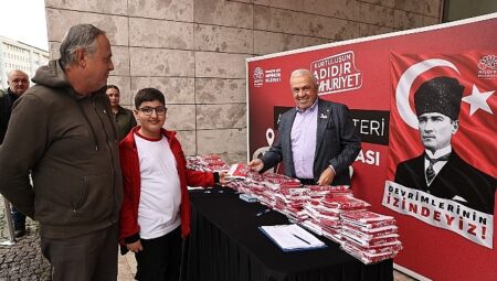 Atatürk posterleri Nilüfer’in her yerinde
