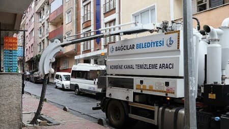 Bağcılar Belediyesi ekipleri tam kadro sahada