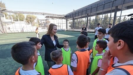 Başkan Mutlu Kış Spor Okulları’nda çocuklarla buluştu