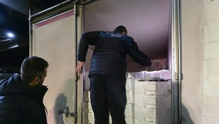 Buca Balık Hali’nde Gece Denetimi: Yasa Dışı Avlanan Su Ürünlerine El Konuldu