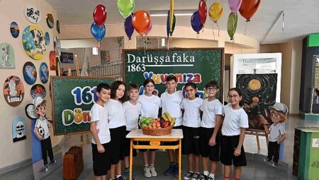 Darüşşafaka’ya “Dünyanın En İyi Okulu” yolunda bir oy da sizden