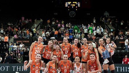 Eczacıbaşı Peron İstanbul evinde galip!