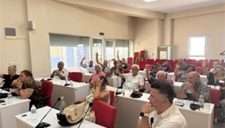İzmir’de 30 ilçenin sesi Yurttaş Meclisi’ne taşınacak