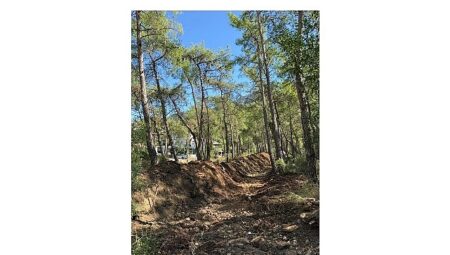 Kemer’de derelerde temizlik çalışmaları