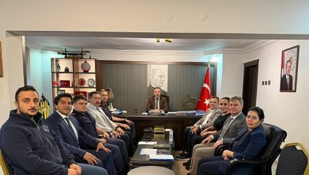 Kemer’de İlçe Kutlama Komitesi Toplantısı