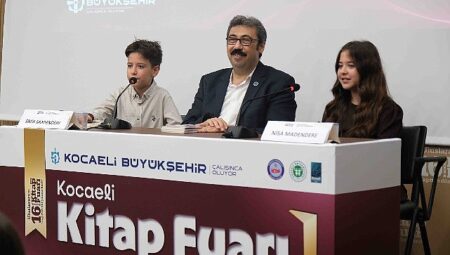Nisa ve Emir kardeşlerin ikinci eseri Kitap Fuarı’nda