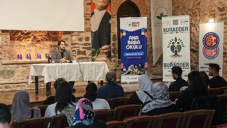 Osmangazi’de “Ana Baba Okulu” Başladı