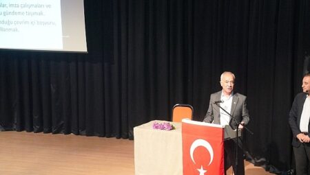 Seferihisar’da öğrenmenin yaşı yok: 3. Yaş Üniversitesi’nde güz dönemi başladı