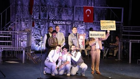 Şehrin Tiyatrosu 8. Maltepe Tiyatro Festivali’ne Konuk Oldu