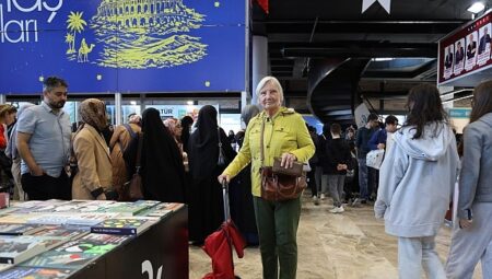 Valizler bu kez kitaplarla doluyor