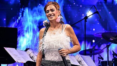 Yıldız Tilbe, Kıbrıs’ta 2 bin davetliye unutulmaz bir gece yaşattı!
